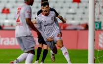 Antalyaspor, Amed Sportif'i 4 golle kupanın dışına itti